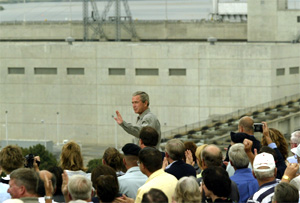 (AP: Ted S. Warren) President Bush waves to supporters as he arrives to speak at the Ice Harbor Lock and Dam near Burbank, Wash