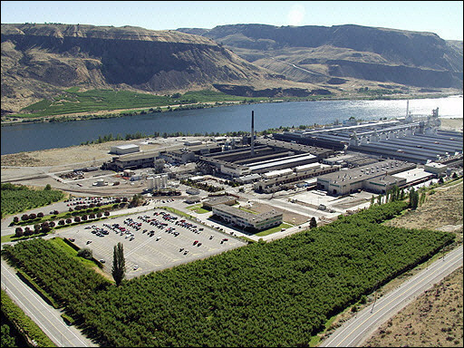 Alcoa Wenatchee Works opened in 1952. The Wenatchee Works was the first smelter to be built In the Pacific Northwest in the post World War 2 period and the first plant of this type built with private capital in the area since before the war.