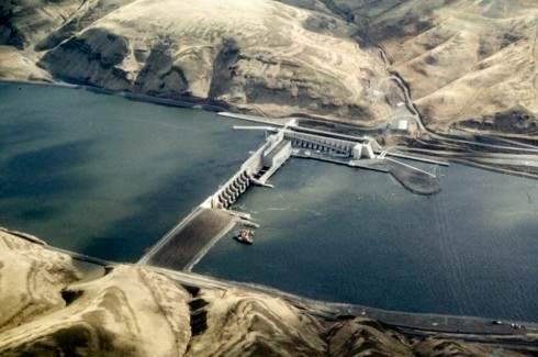 Little Goose Dam in southeast Washington state backs up a 37 mile reservoir on the Lower Snake River, a reservoir actually known as 'Lake' Bryan.