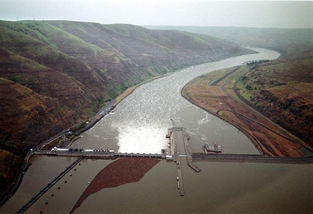 The Nez Perce Tribe and a coalition of environmental groups is trying to stop plans by the U.S. Army Corps of Engineers to dredge behind Lower Granite Dam on the Snake River to maintain the shipping channel that allows barge traffic to reach Lewiston, Idaho. The groups claim the dredging will harm migratory salmon, steelhead and lamprey.
