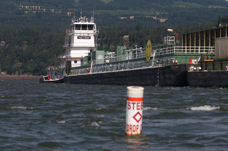 A barge carrying 1 million gallons of gasoline ran aground in the Columbia River near Hood River early this morning. (Oregonian photo)