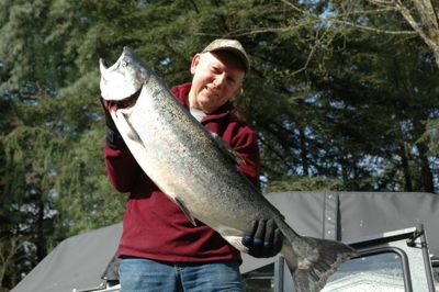 (Allen Thomas photo) Dick Borneman of Vancouver with a 29-pound spring chinook caught in 2010 near Caterpillar Island