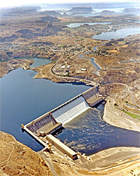 Grand Coulee provides many benefits including Banks Lake which provides irrigation water to the Columbia Basin Project