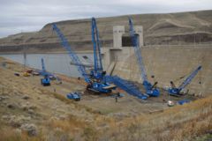 The 350 US ton (318 tonnes) lifts will take place at Lower Monumental Dam.