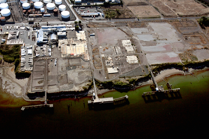 (Bruce Ely) A vacant former chemical factory in Portland, part of the Portland Harbor Superfund site.