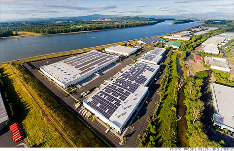 (Woody Welch) Bank of America and NRG are partnering to produce solar projects similar to the one shown here in Fontana, Calif.