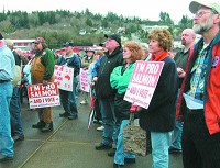 (Kate Ramsayer) Cutting commercial and recreational fishing isn't the way to bring back wild salmon populations, speakers told the crowd at the Fishermen's Rally for Salmon Solutions Thursday afternoon.